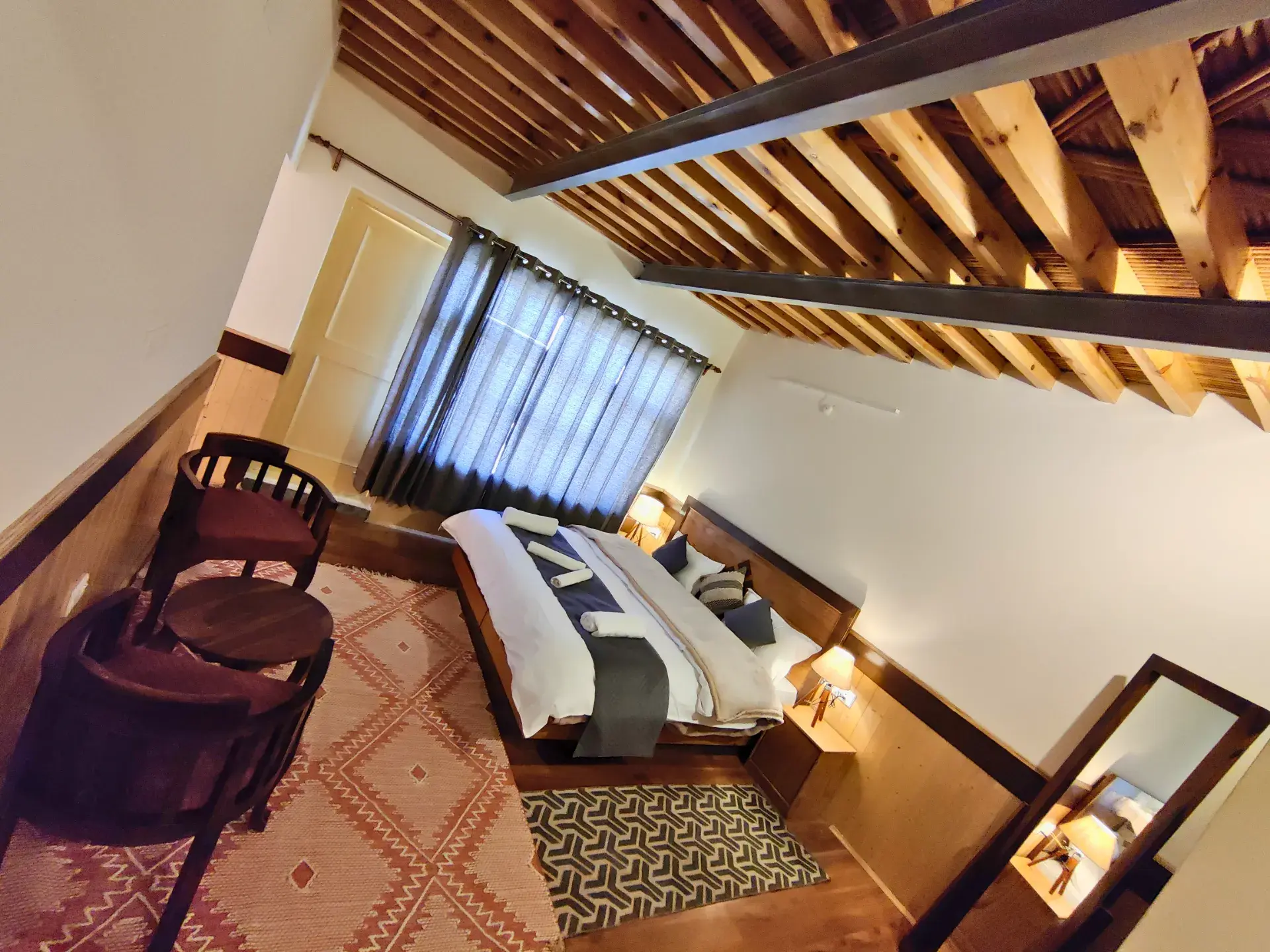 Mountain View Family Suit - View 1