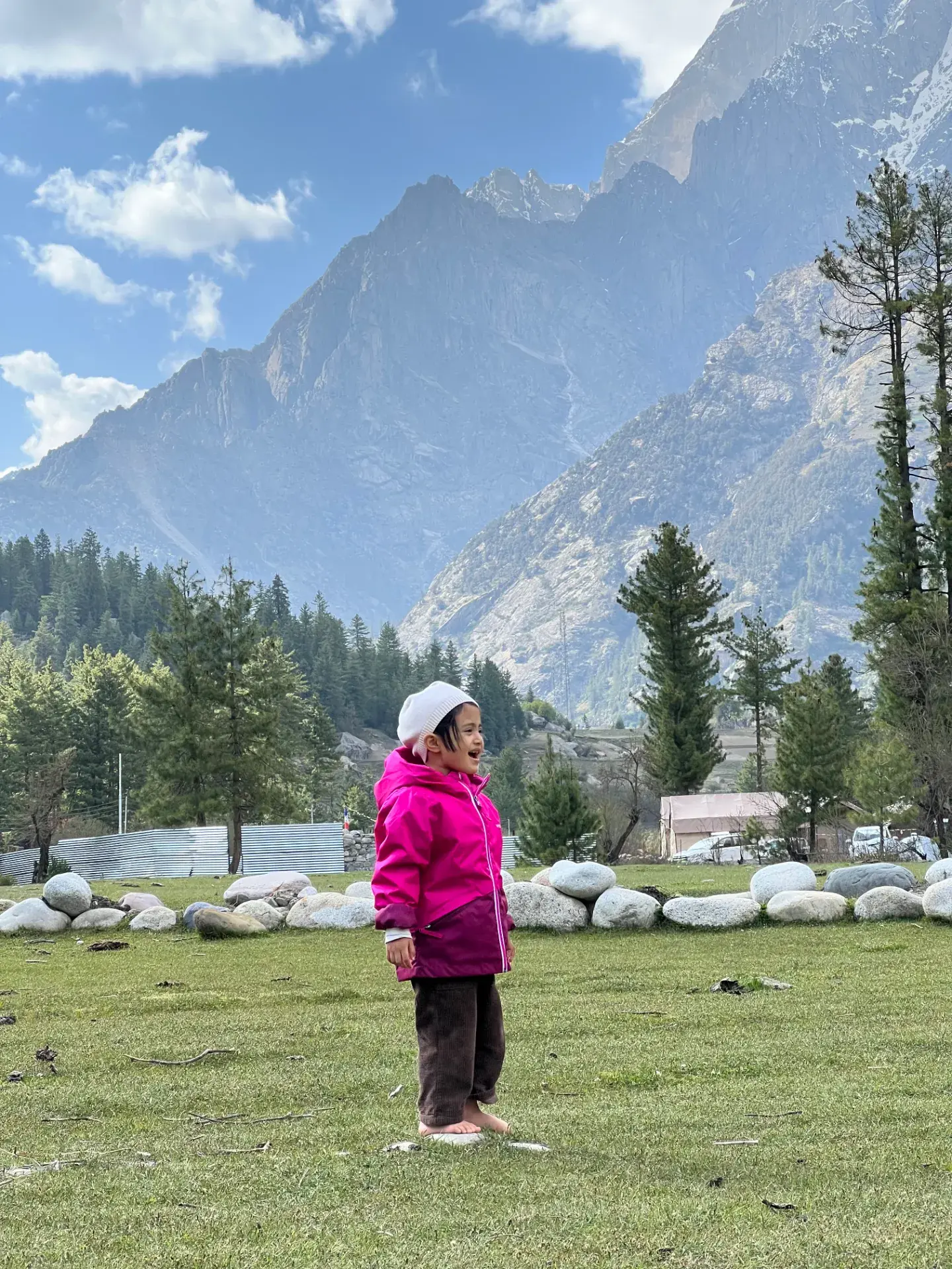 Escape Stayz Rakcham Landscape