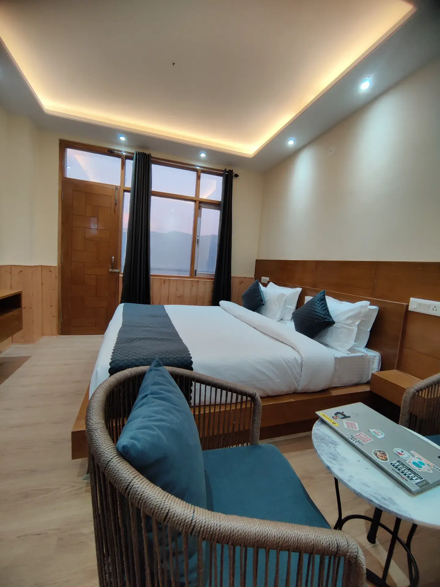 Premium Mountain View - With Balconey - View 1