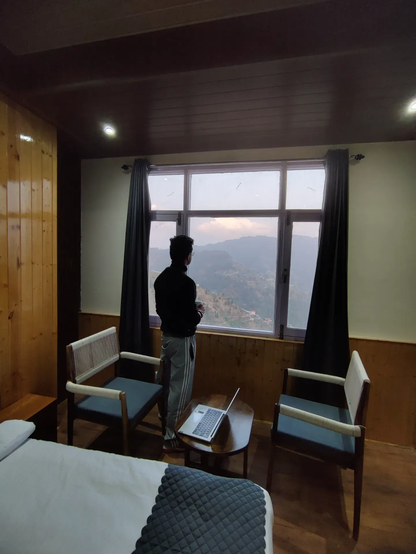 Premium Mountain View - Without Balcony - View 5