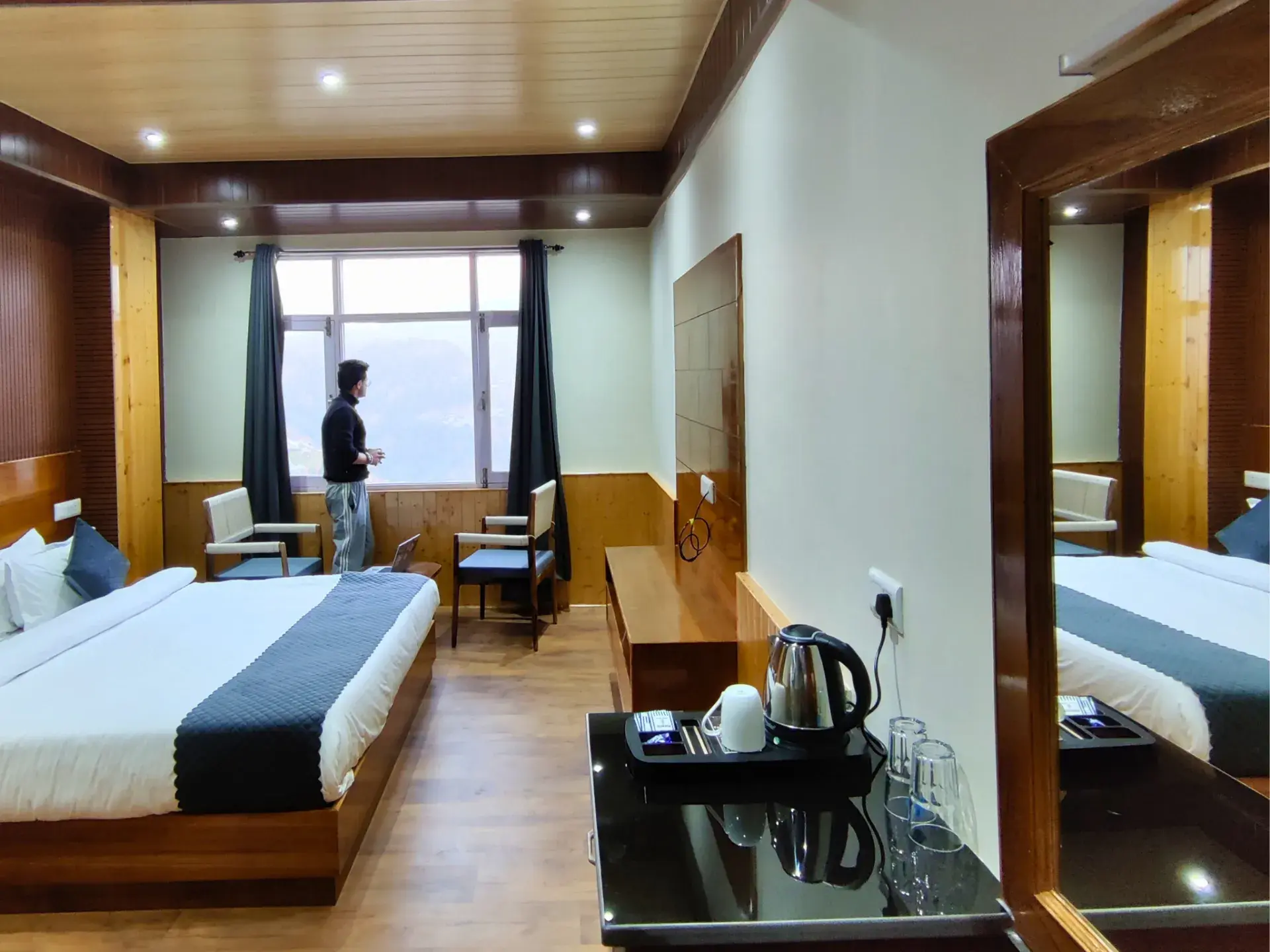 Premium Mountain View - Without Balcony - View 7